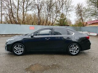 2020 Kia K3 II, чёрный, 1550000 рублей, вид 3