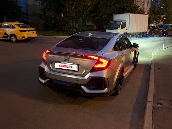 2016 Honda Civic X, серый, 1899000 рублей