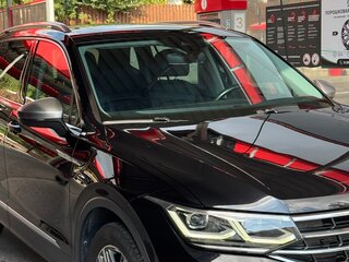 2022 Volkswagen Tiguan Allspace II Рестайлинг, чёрный, 3100000 рублей, вид 3