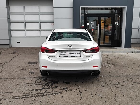 2018 Mazda 6 III (GJ) Рестайлинг, белый, 1859000 рублей - вид 5