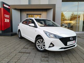 2022 Hyundai Solaris II Рестайлинг, белый, 1549088 рублей, вид 1