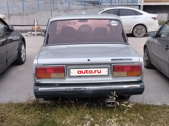 2011 Lada (ВАЗ) 2107, серебристый, 230000 рублей - вид 2