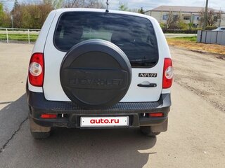 2020 Chevrolet Niva I Рестайлинг, белый, 990000 рублей, вид 3