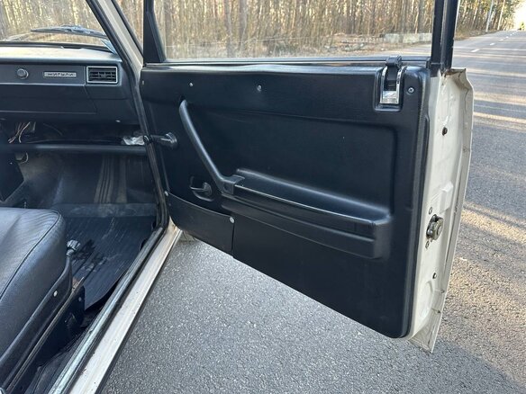 1996 Lada (ВАЗ) 2105, бежевый, 210000 рублей - вид 15