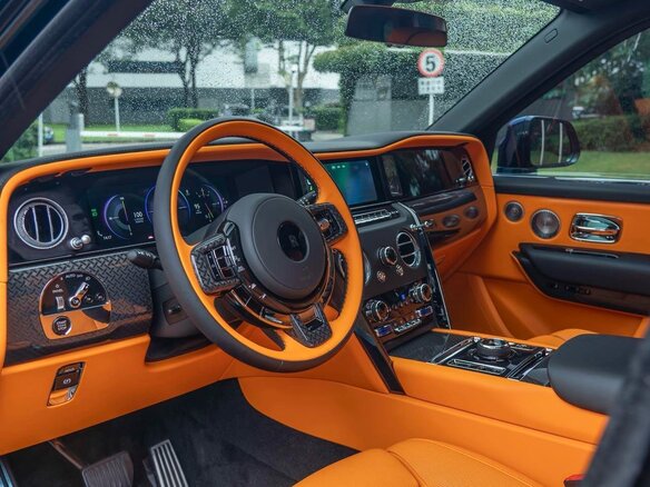 2026 Rolls-Royce Cullinan Black Badge I Рестайлинг (Series II), чёрный, 51300000 рублей - вид 8