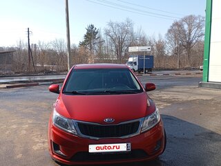 2013 Kia Rio III, красный, 750000 рублей, вид 2