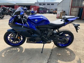 2024 Yamaha YZF-R7, синий, 827000 рублей, вид 1