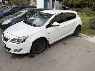 2011 Opel Astra J, белый, 425000 рублей, вид 1