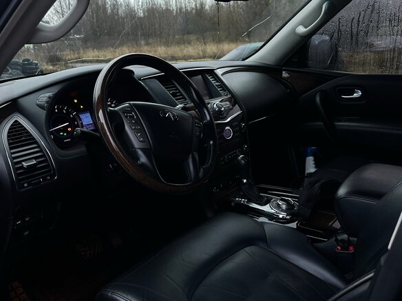 2013 Infiniti QX80 I, красный, 3050000 рублей - вид 3