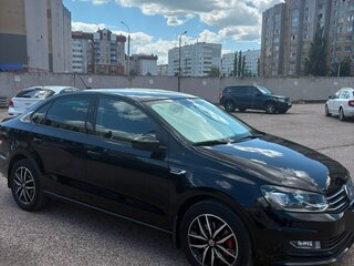 2018 Volkswagen Polo V Рестайлинг, чёрный, 1550000 рублей, вид 4