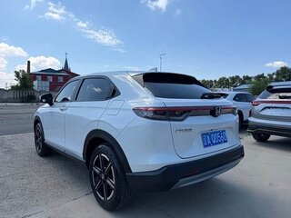 2023 Honda Vezel II, белый, 1650000 рублей, вид 4
