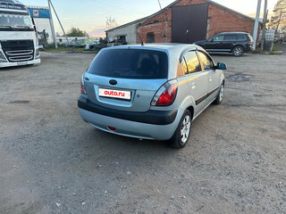 2007 Kia Rio II, серебристый, 350000 рублей, вид 3