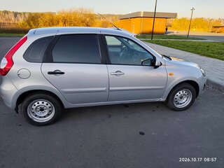 2013 Lada (ВАЗ) Kalina II, серебристый, 300000 рублей, вид 2