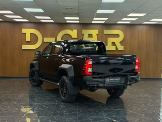 2026 Toyota Hilux VIII Рестайлинг 2, чёрный, 8181660 рублей, вид 4