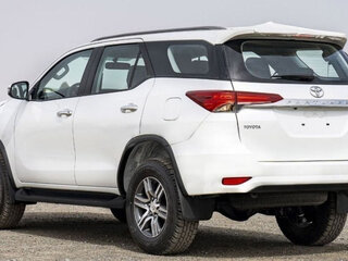 2026 Toyota Fortuner II Рестайлинг, чёрный, 4750000 рублей, вид 3