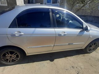 2008 Kia Cerato I Рестайлинг, серебристый, 350000 рублей, вид 2