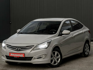 2015 Hyundai Solaris I Рестайлинг, бежевый, 899000 рублей, вид 1