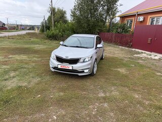 2016 Kia Rio III Рестайлинг, серебристый, 1297200 рублей, вид 2
