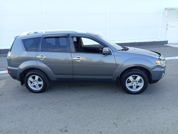 2010 Mitsubishi Outlander II Рестайлинг, серый - вид 12