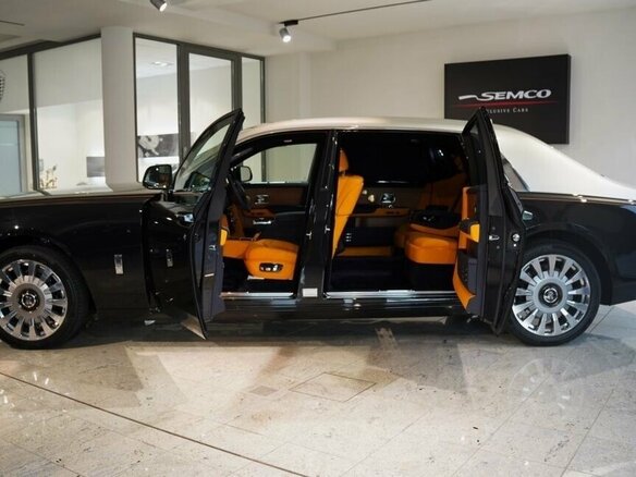 2025 Rolls-Royce Phantom Extended VIII Рестайлинг (Series II), чёрный, 89000000 рублей - вид 7