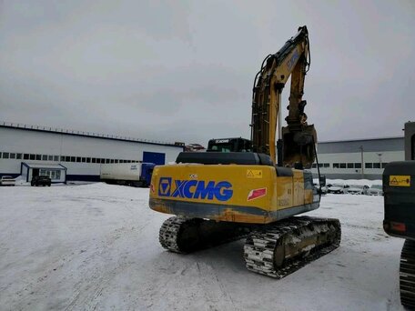 2023 XCMG XE235C, жёлтый, 6867900 рублей, вид 3