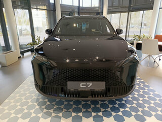 2026 Omoda C7, чёрный, 3099000 рублей, вид 2