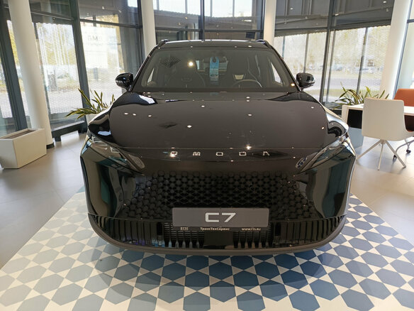 2026 Omoda C7, чёрный, 3099000 рублей - вид 1