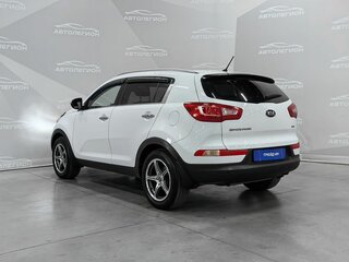 2011 Kia Sportage III, белый, 1195000 рублей, вид 2