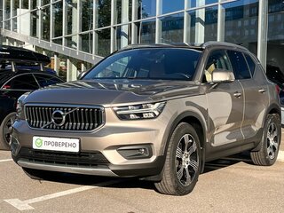 Volvo XC40 I