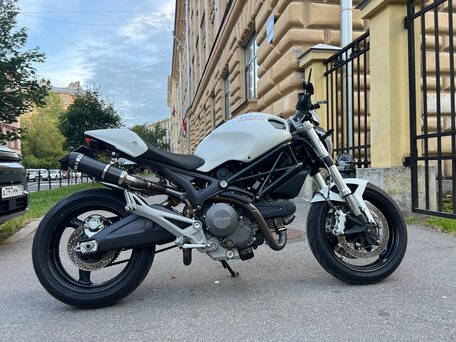 2013 Ducati Monster 696, белый, 470000 рублей, вид 5