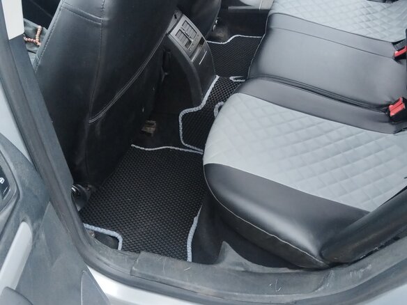 2012 Skoda Octavia II (A5) Рестайлинг, серебристый, 500000 рублей - вид 9