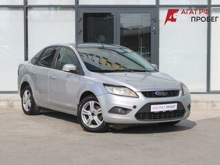 2010 Ford Focus II Рестайлинг, серебристый, 320000 рублей, вид 3