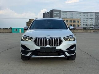 2022 BMW X1 Long 20Li sDrive II (F48) Рестайлинг, белый, 1700000 рублей, вид 2