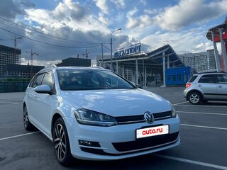 2017 Volkswagen Golf VII, белый, 1400000 рублей, вид 2