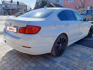 2010 BMW 5 серии 523i VI (F10/F11/F07), белый, 1500000 рублей, вид 4
