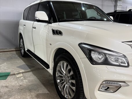 2015 Infiniti QX80 I Рестайлинг, белый, 3100000 рублей, вид 3