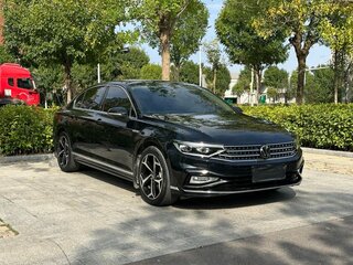 2023 Volkswagen Magotan B8 Рестайлинг, чёрный, 1430000 рублей, вид 3