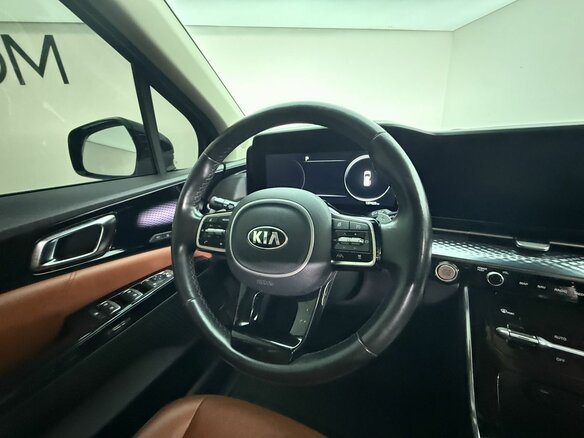 2021 Kia Carnival IV, чёрный, 3550000 рублей - вид 17