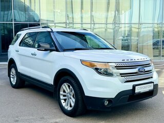 2014 Ford Explorer V, белый, 1672000 рублей, вид 3