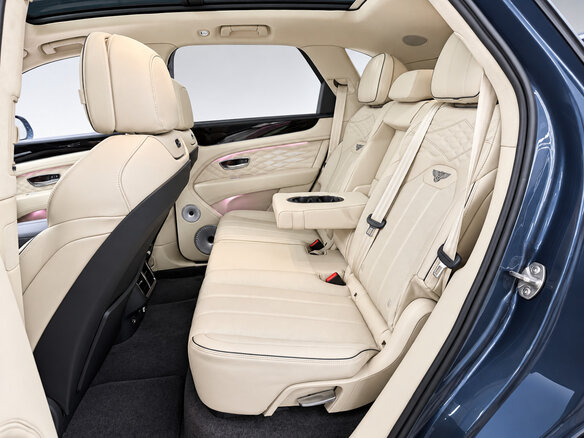 2025 Bentley Bentayga I Рестайлинг, серый, 39590000 рублей - вид 23