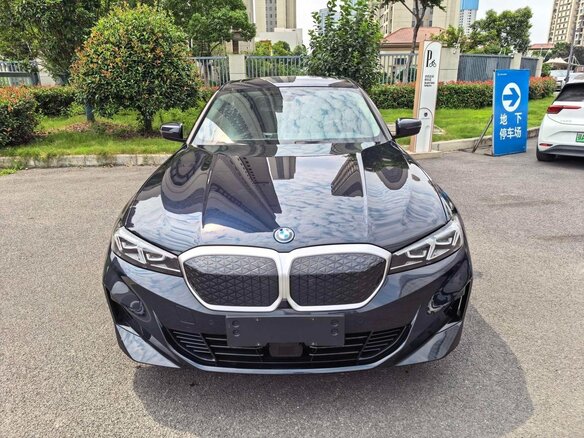 2025 BMW i3 I (G28) Рестайлинг, синий - вид 4
