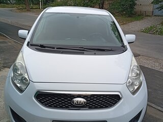 2013 Kia Venga 5-speed I, белый, 870000 рублей, вид 3