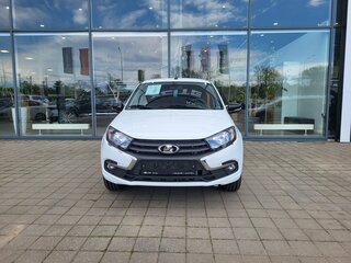 2026 Lada (ВАЗ) Granta I Рестайлинг, белый, 1290000 рублей, вид 2