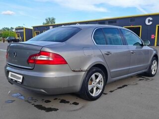 2010 Skoda Superb II, серый, 745000 рублей, вид 5
