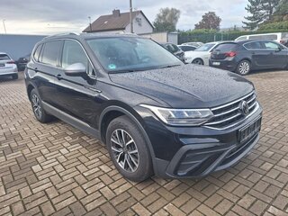 2022 Volkswagen Tiguan Allspace II Рестайлинг, чёрный, 2725000 рублей, вид 1