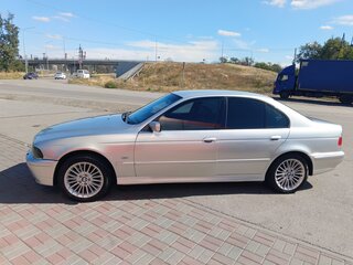 2002 BMW 5 серии 525i IV (E39) Рестайлинг, серебристый, 750000 рублей, вид 5
