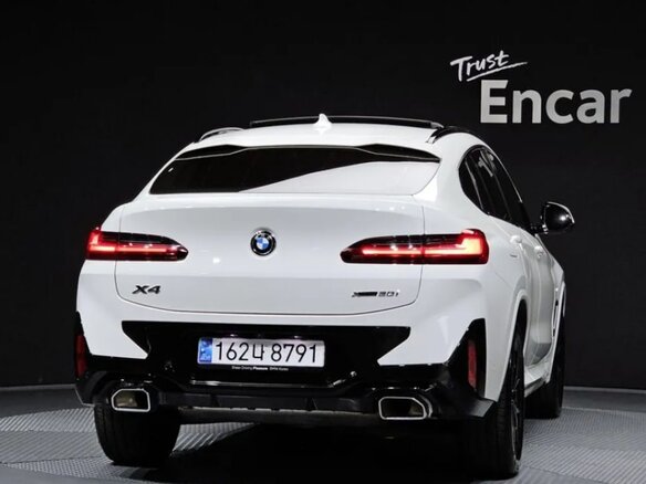 2025 BMW X4 20i II (G02) Рестайлинг, белый, 6669836 рублей - вид 3