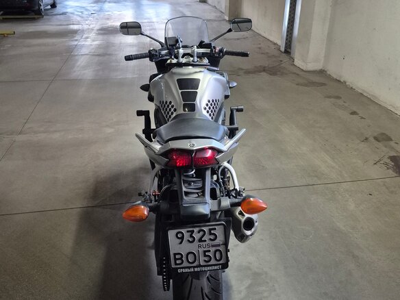 2006 Yamaha FZ1, серебристый, 550000 рублей - вид 3