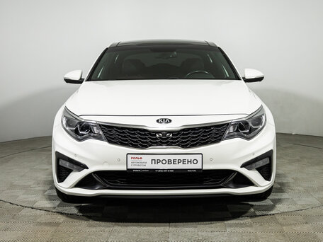 2019 Kia Optima IV Рестайлинг, белый, 2099700 рублей, вид 2