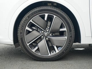 2025 Li Auto (Lixiang) L7 52.3 kWh I Рестайлинг, белый, 7255000 рублей, вид 4